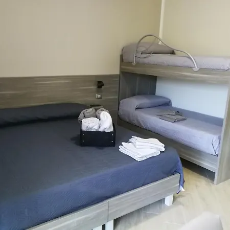 Bed & Breakfast Happy Family *