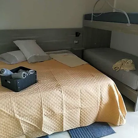 Bed & Breakfast Happy Family